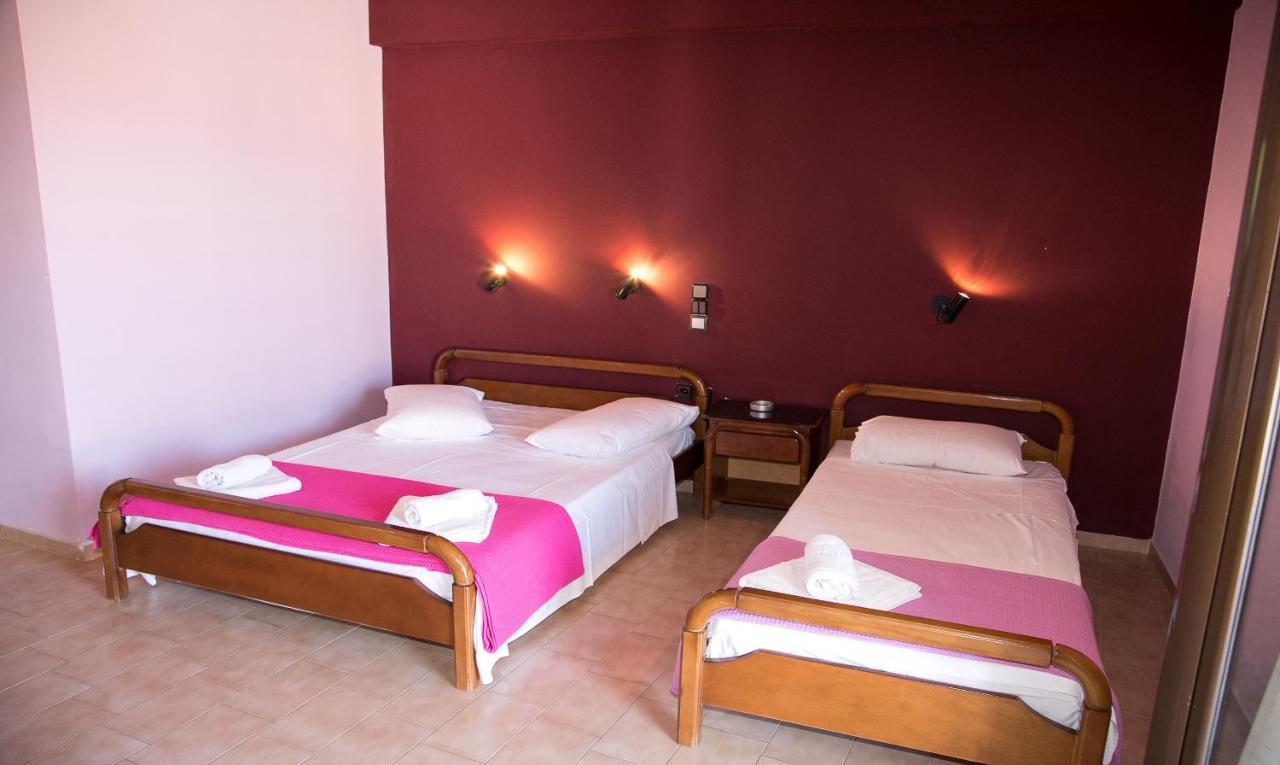 Petania Hotel & Apartments Lixouri Bagian luar foto
