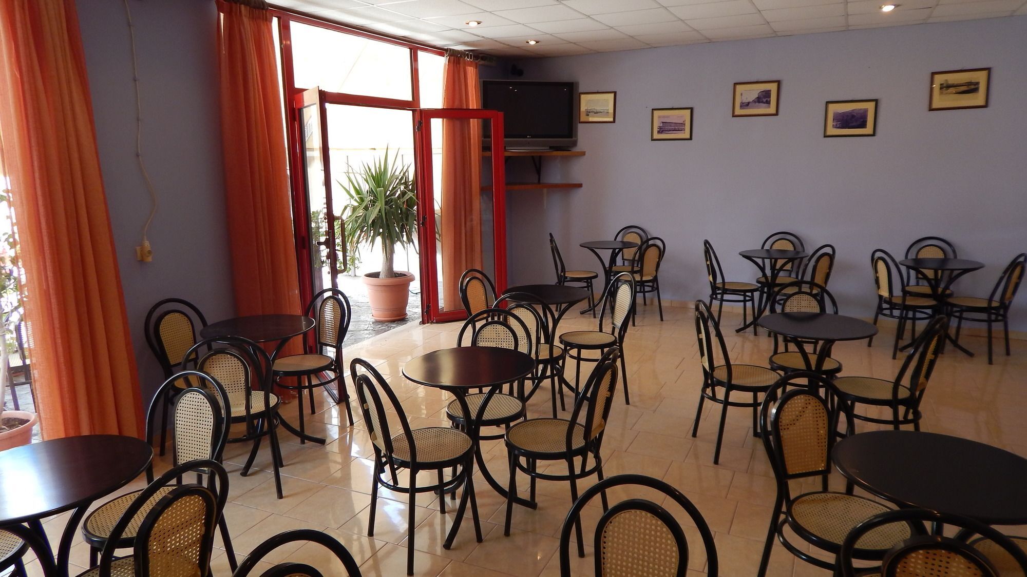 Petania Hotel & Apartments Lixouri Bagian luar foto